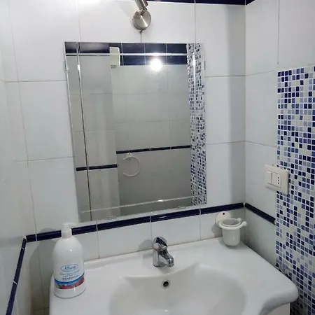Apartment Casa Vacanze Fabiola *